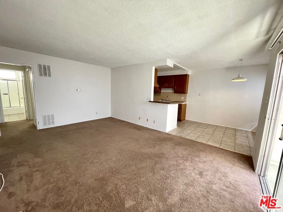 11727 Mayfield Ave - Photo 1