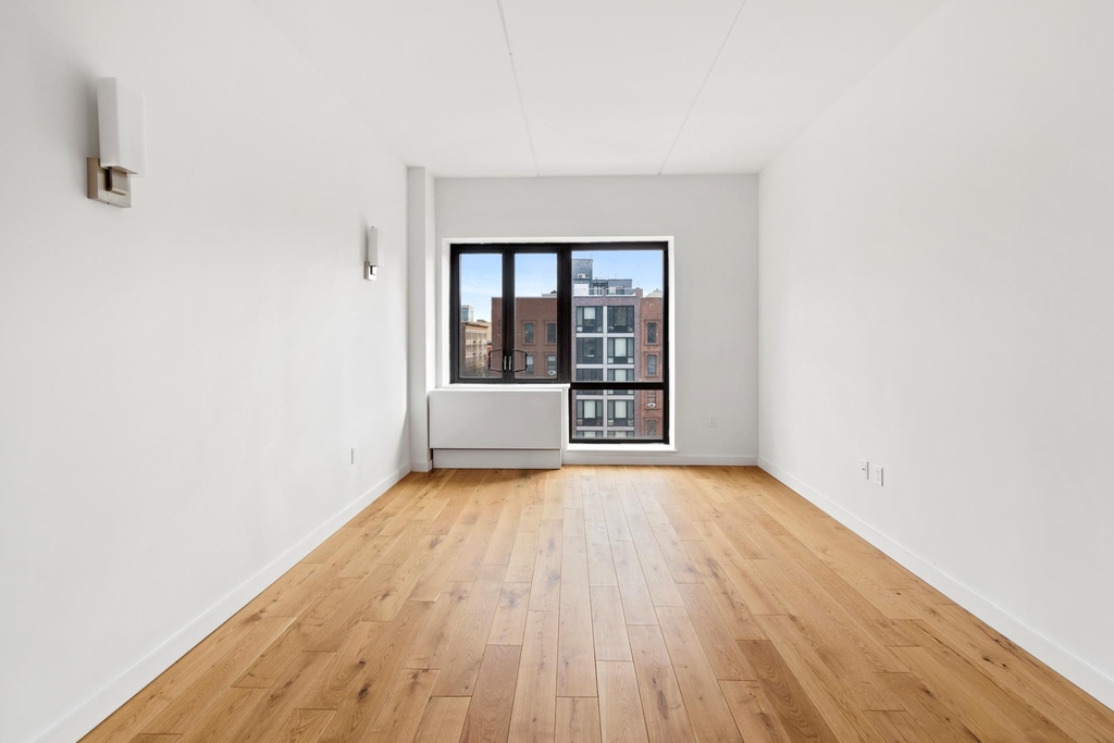 407  Lenox Ave - Photo 1