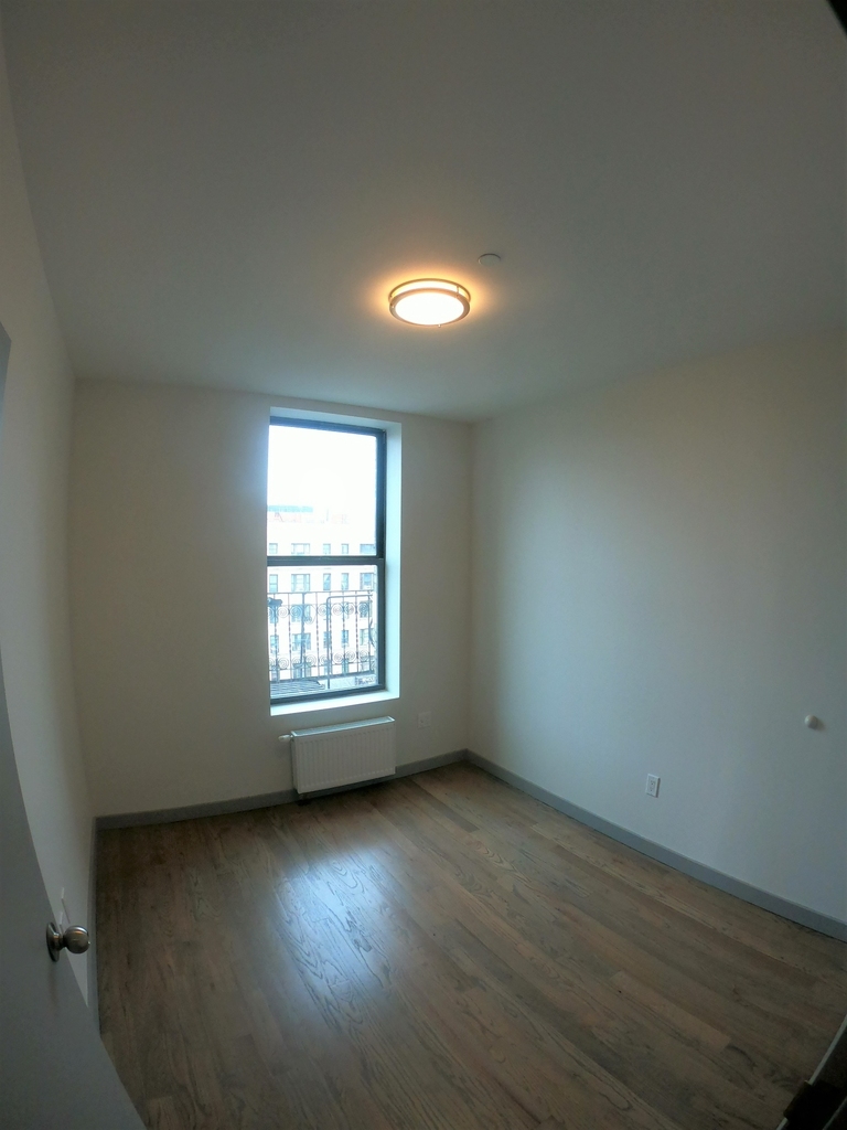 565 West 144th Street - Photo 7