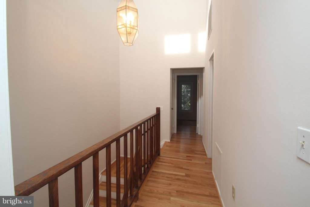 27 Valerian Ct - Photo 5