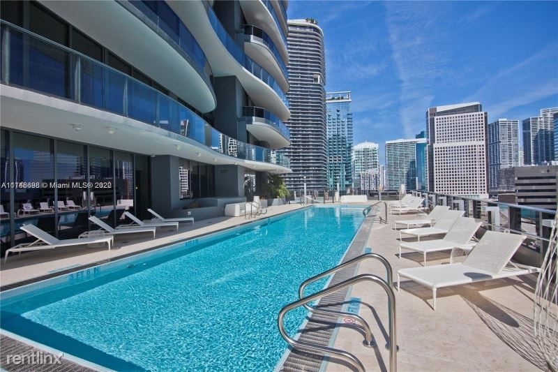 1000 Brickell Plz #2905 - Photo 12