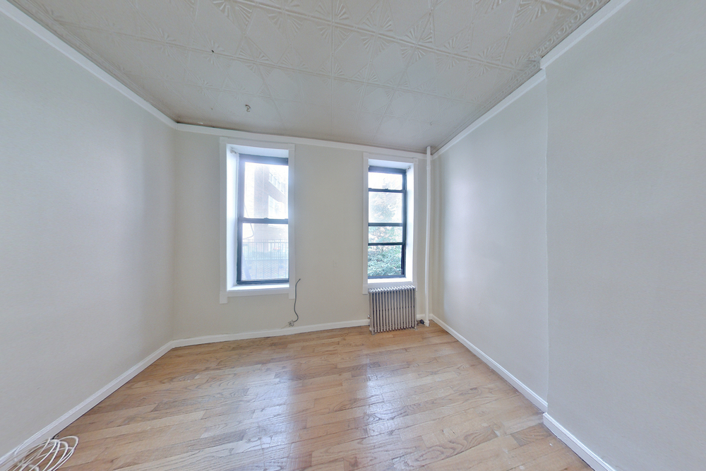 607 East 11th Street - Photo 6