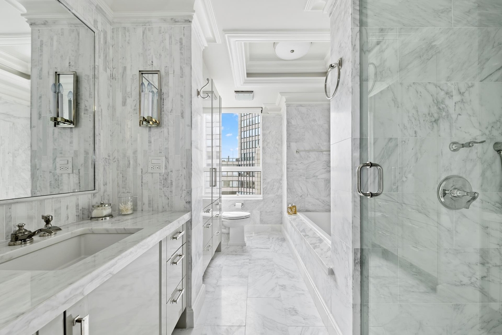 146 W 57th St - Photo 7