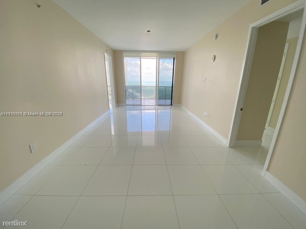 18201 Collins Ave # 5402 - Photo 3