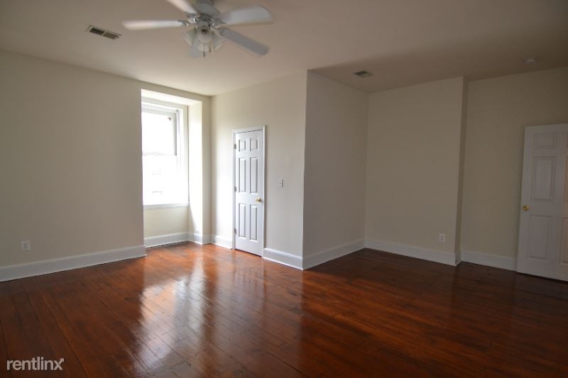 2209 Walnut Street - Photo 8