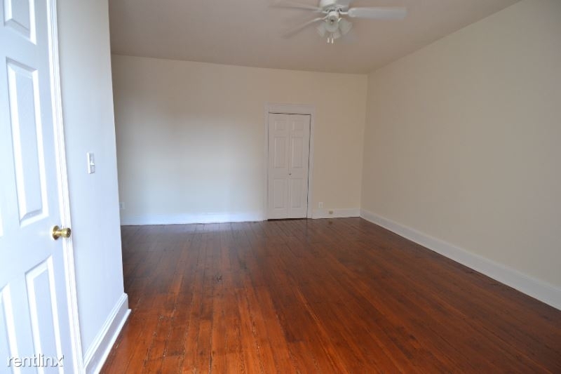 2209 Walnut Street - Photo 9