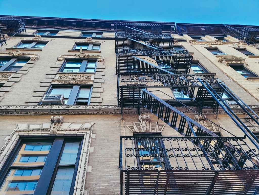 411 East 70th Street - Photo 4