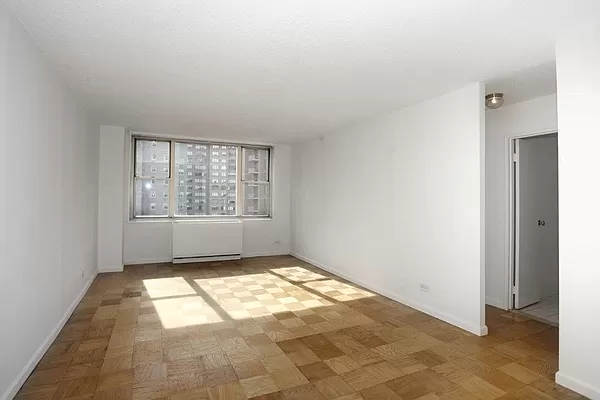 166 East 34th Street - Photo 0