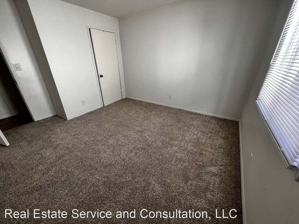 542 W Miller St. - Photo 2