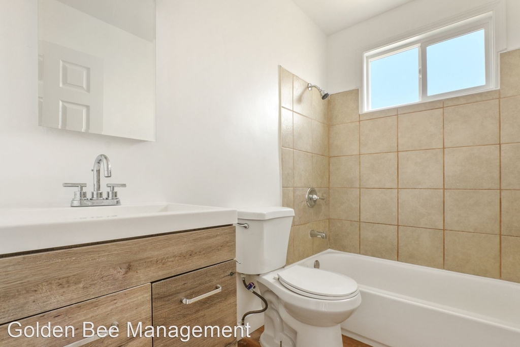 1212 W. 107th St. - Photo 8