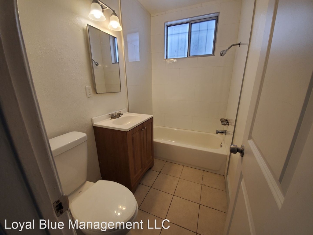 1060 West 60th Place - Photo 15