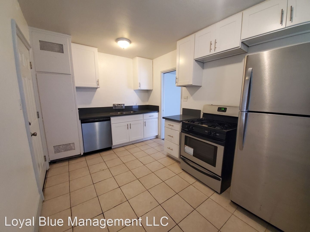 1060 West 60th Place - Photo 17