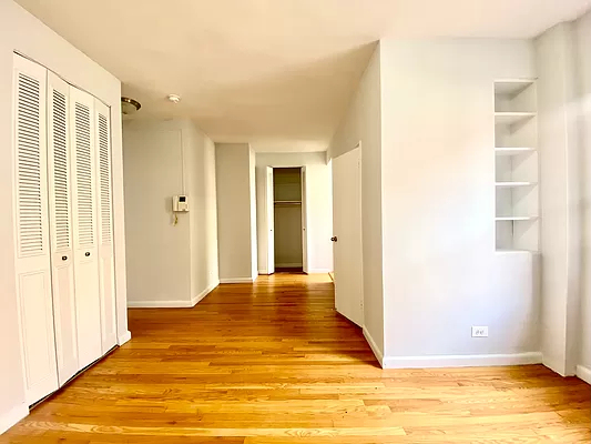 535 East 78th Street - Photo 2