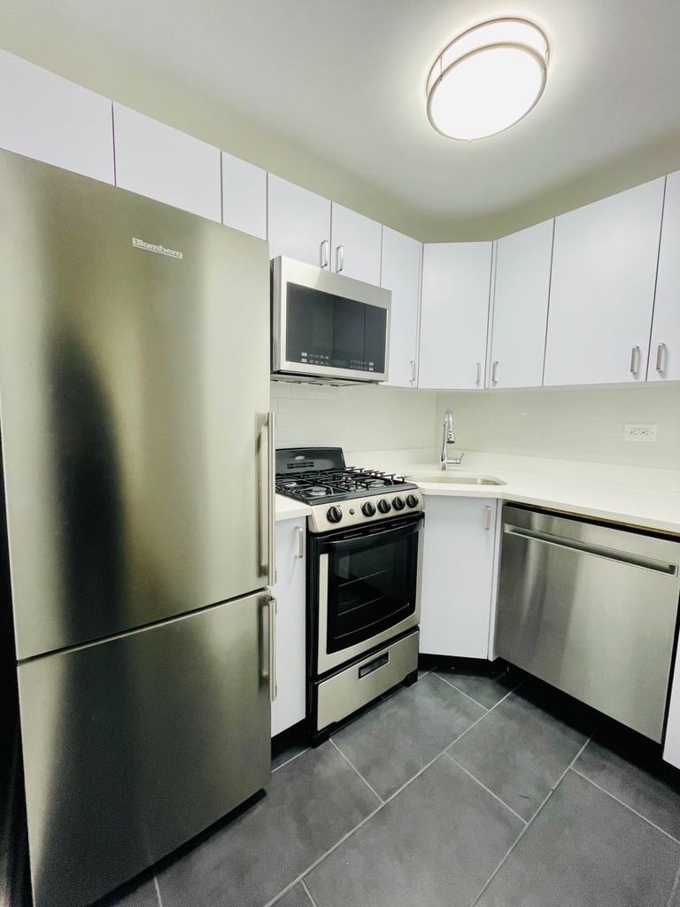 405 East 56th Street - Photo 0