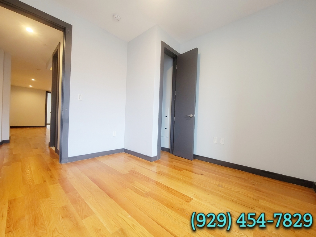 268 Metropolitan Avenue - Photo 5