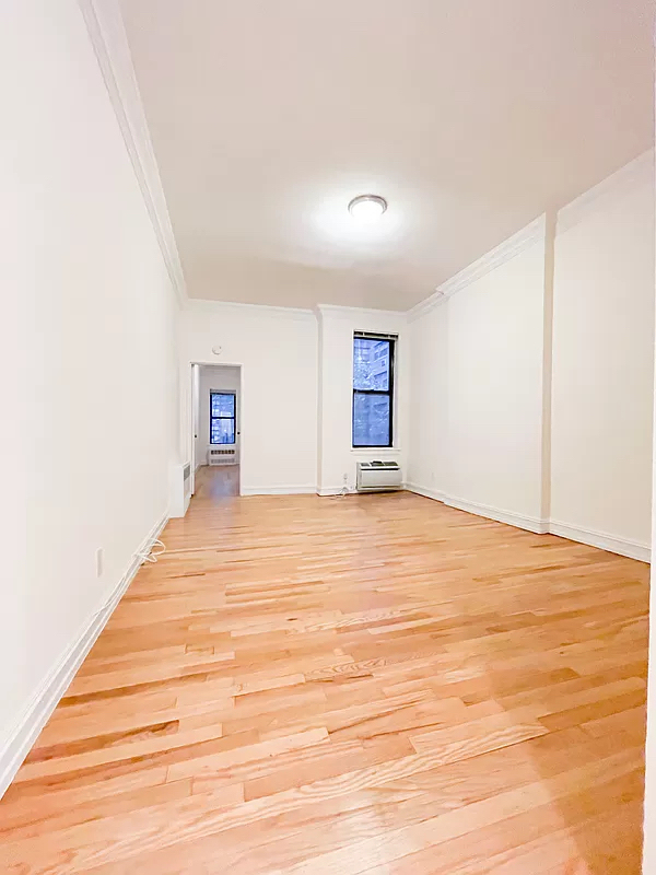 191 East 76th Street - Photo 0