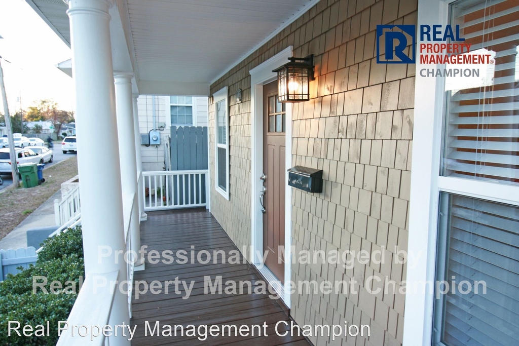 1009 Hanover Street - Photo 1