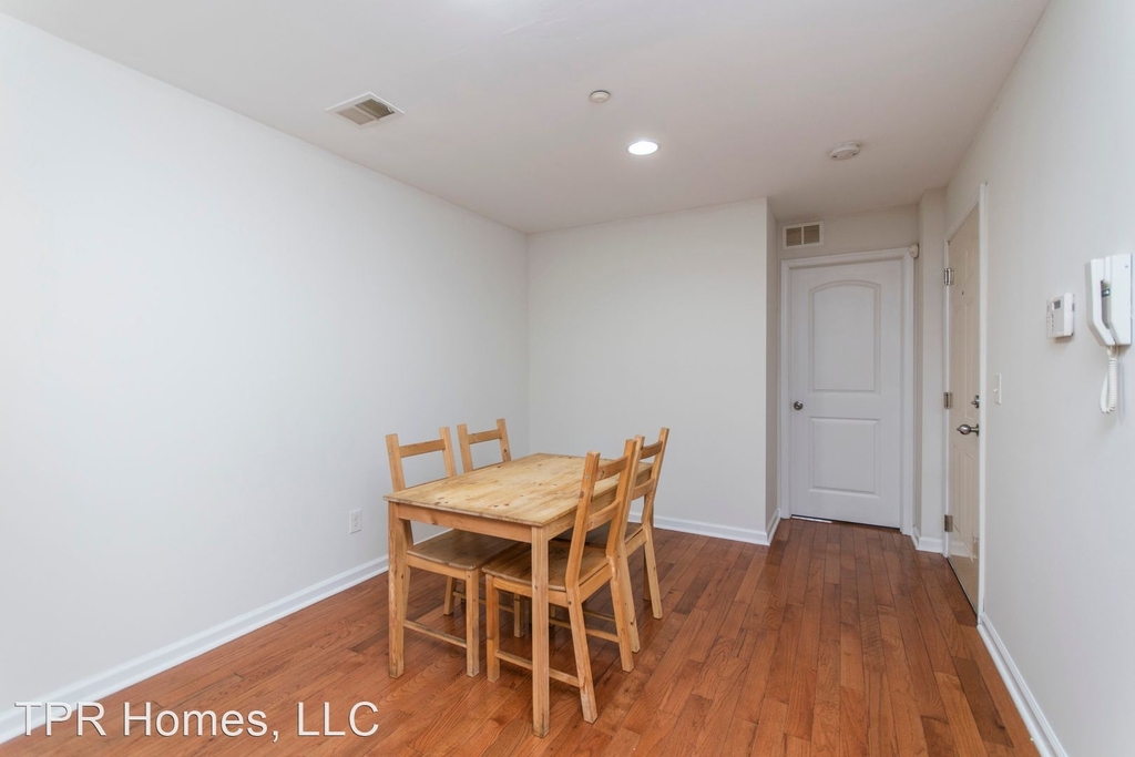 2353 N Park Ave - Photo 2