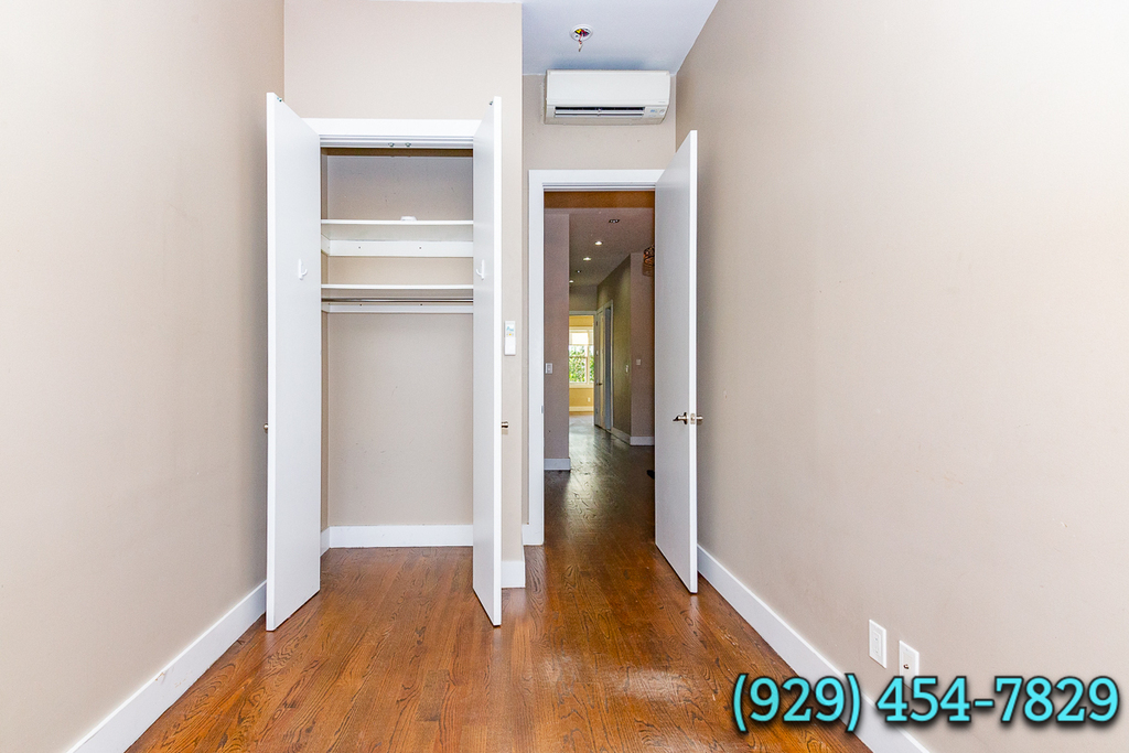 1035 Flushing Avenue - Photo 11