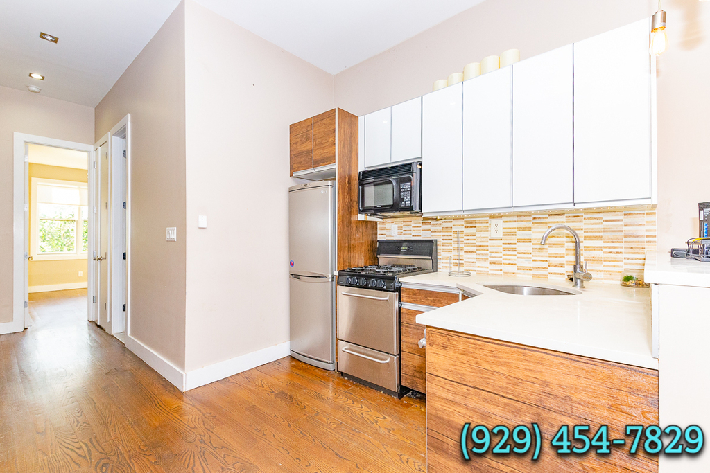 1035 Flushing Avenue - Photo 1