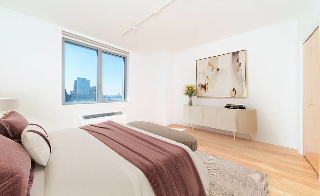 554 West 54th Street - Photo 4