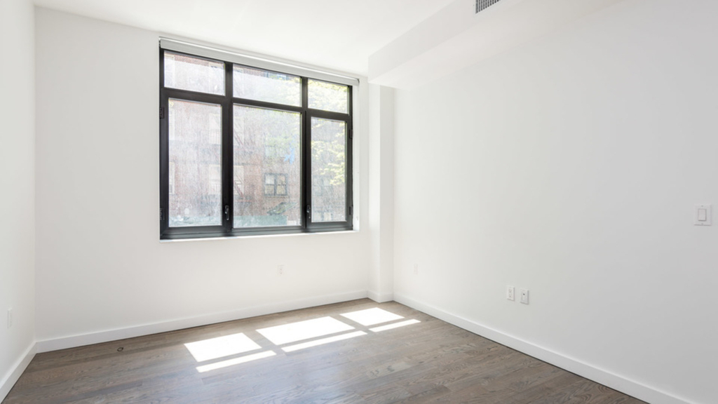 125 Parkside Ave - Unit: 8E - Photo 1