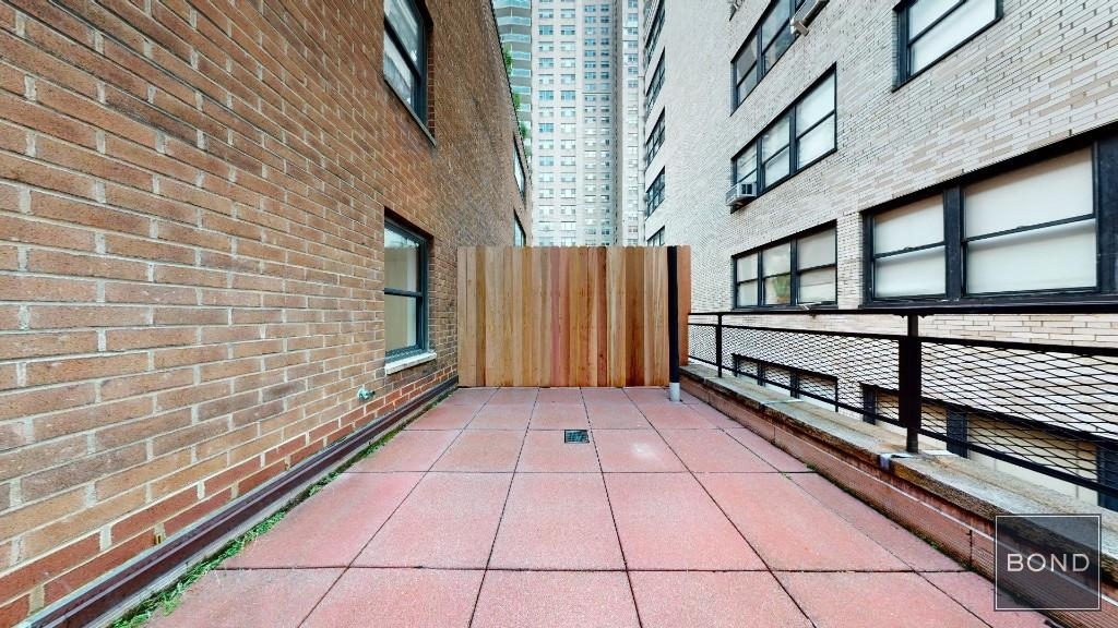 East 56th Street - Photo 1