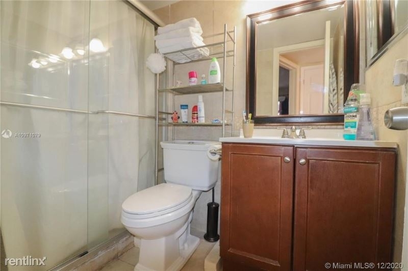 3133 S Ocean Dr 220 - Photo 2