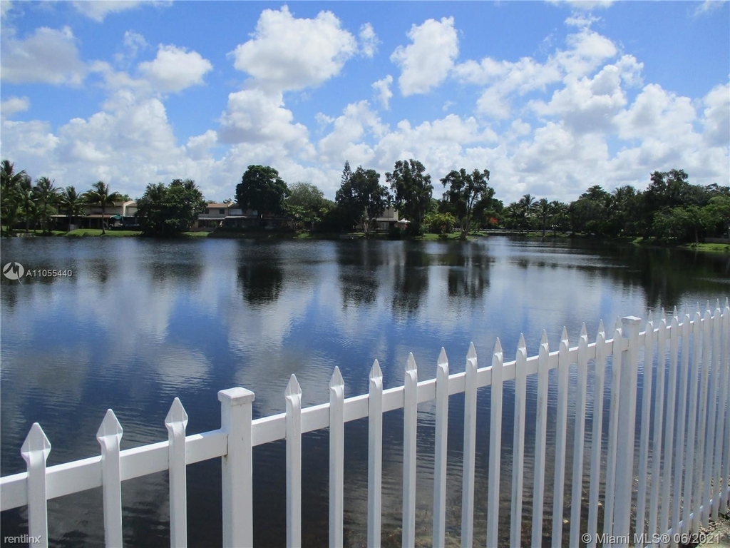 7030 Sw 112th Ct - Photo 8