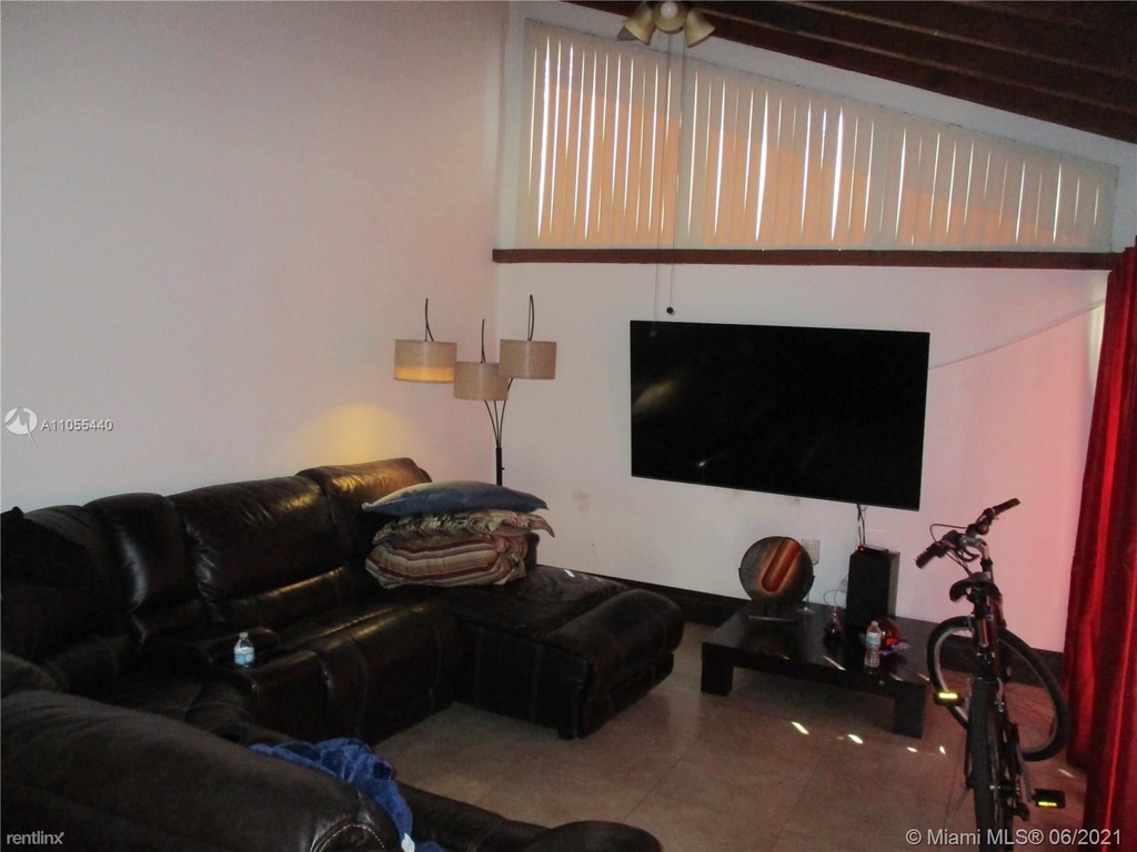 7030 Sw 112th Ct - Photo 12