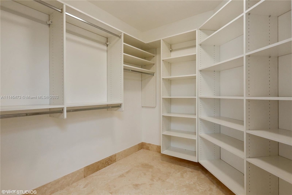 8925 Collins Ave Apt 9b - Photo 5