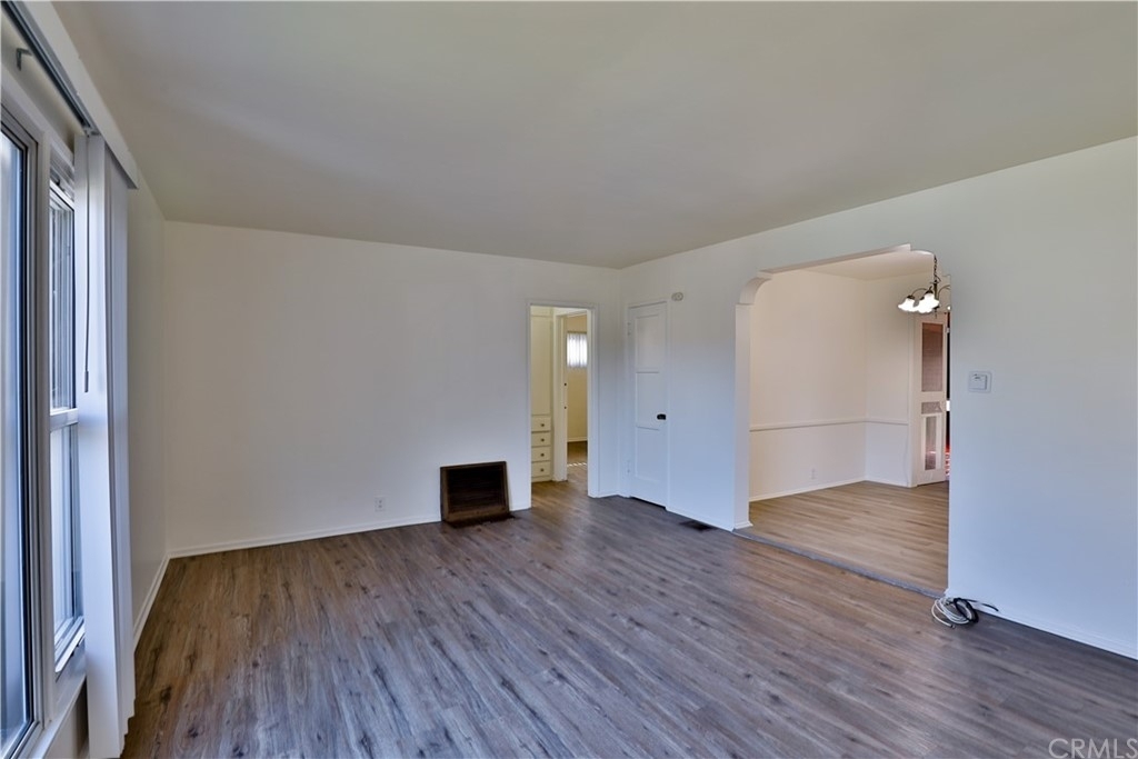 8772 Reading Avenue - Photo 5