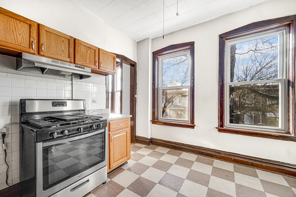 2307 North Hamlin Avenue - Photo 19