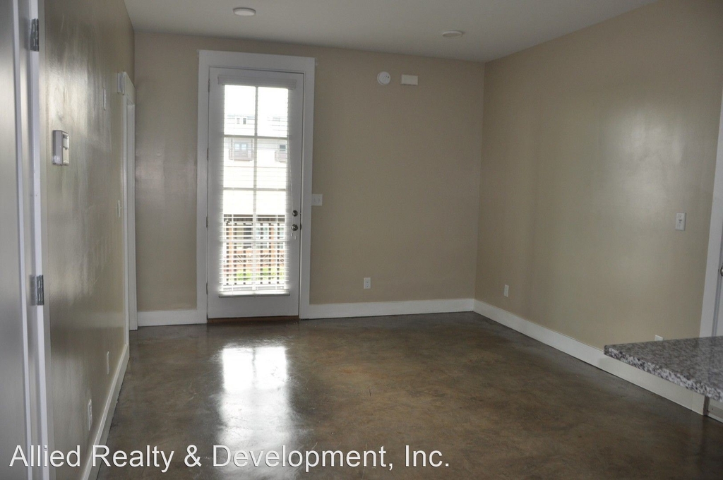 936 22nd Avenue East - Photo 6