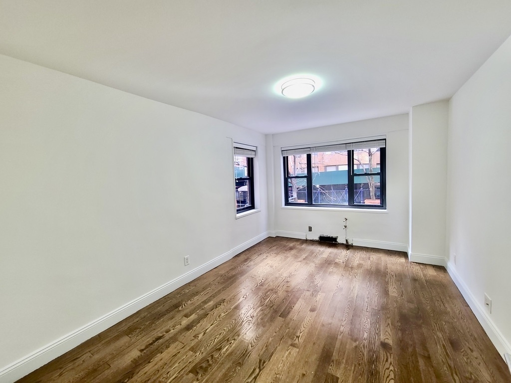 405 East 56th Street - Photo 5