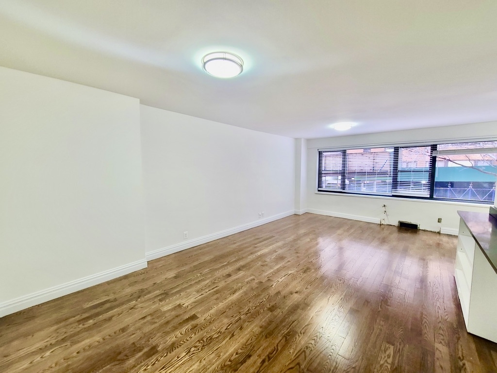 405 East 56th Street - Photo 1