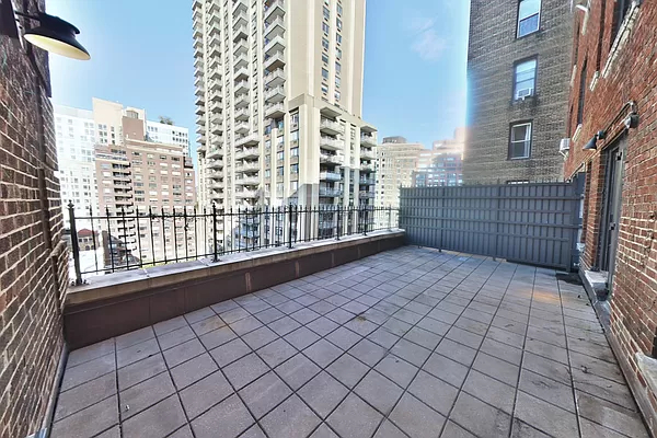 210 West 70th Street - Photo 4