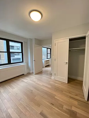 141 East 33rd Street - Photo 7