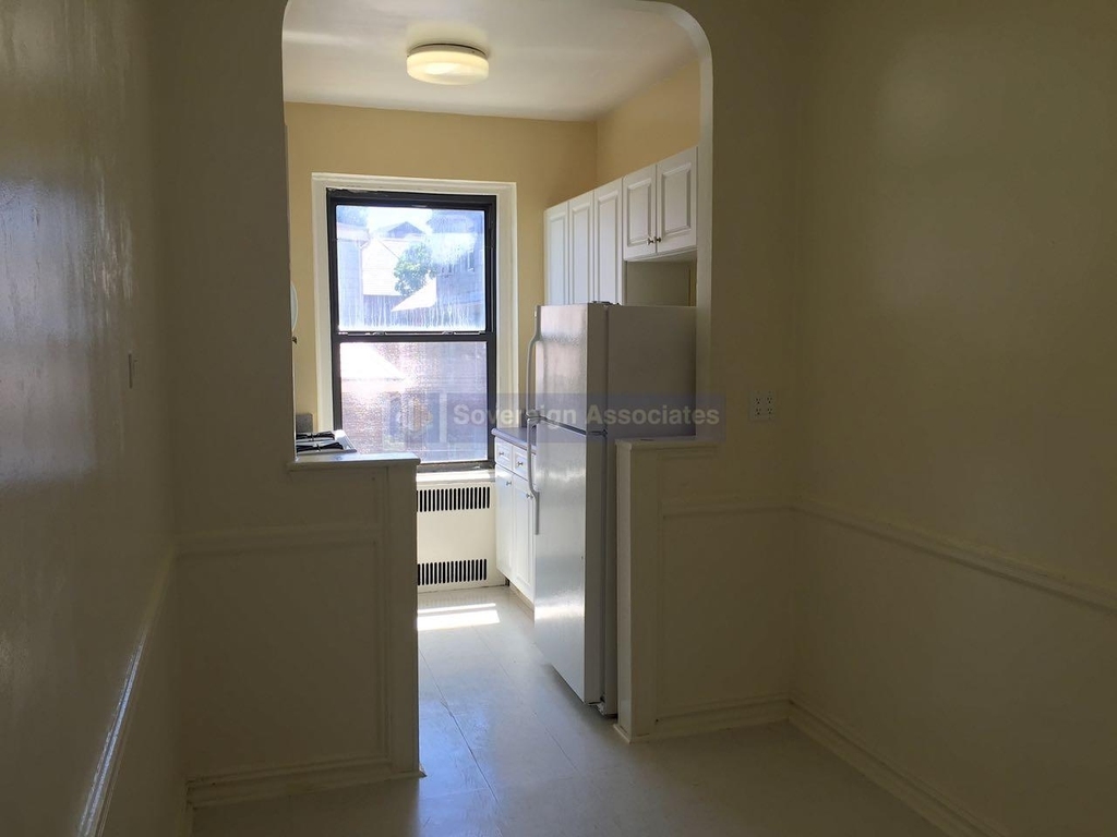 560 West 218th Street - Photo 9