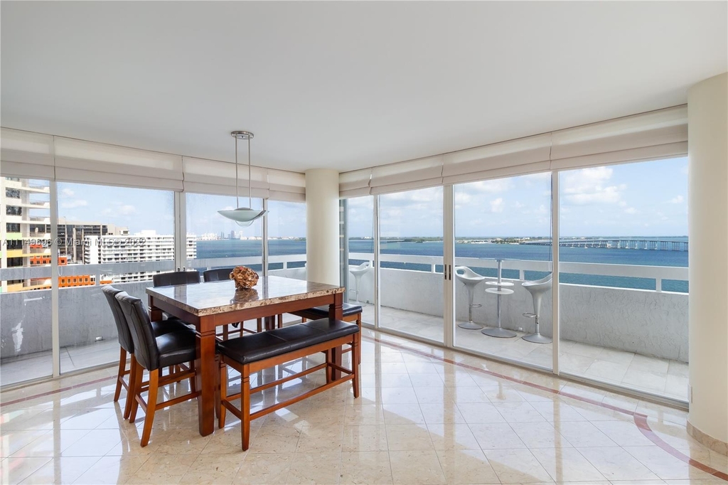 1627 Brickell Ave - Photo 8