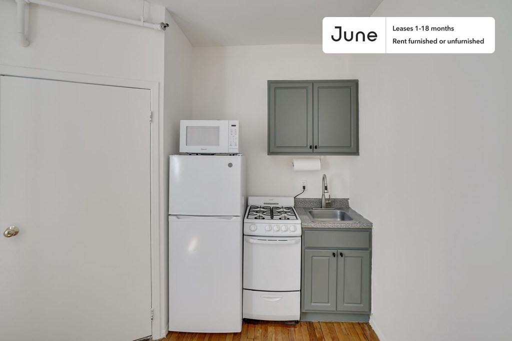 235 West 63 Street - Photo 8