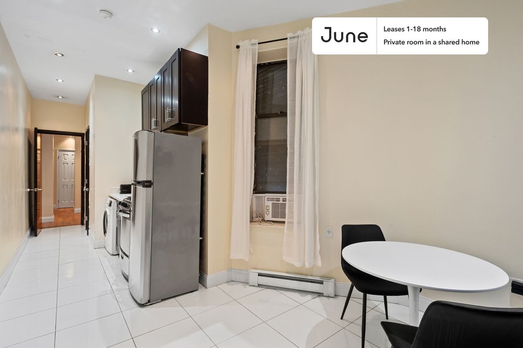 118 West 109th Street - Photo 4