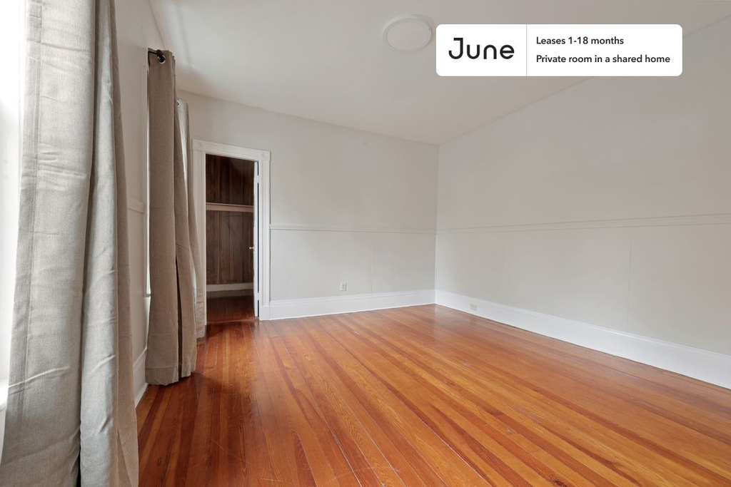 31 Craigie Street - Photo 2