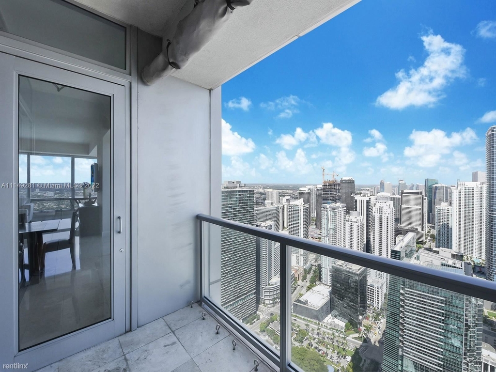 1425 Brickell Ave Apt 58c - Photo 6