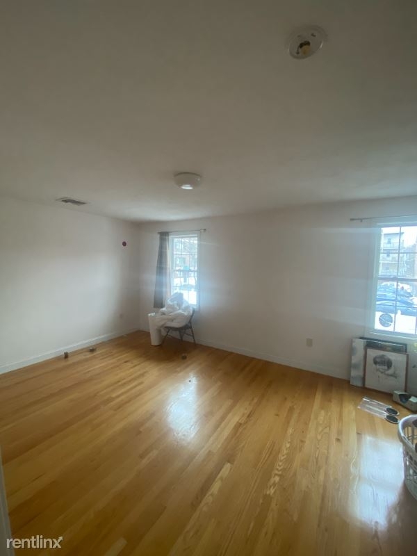 19 Saybrook St 19 - Photo 4