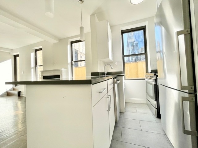 West 58th Street - Photo 2