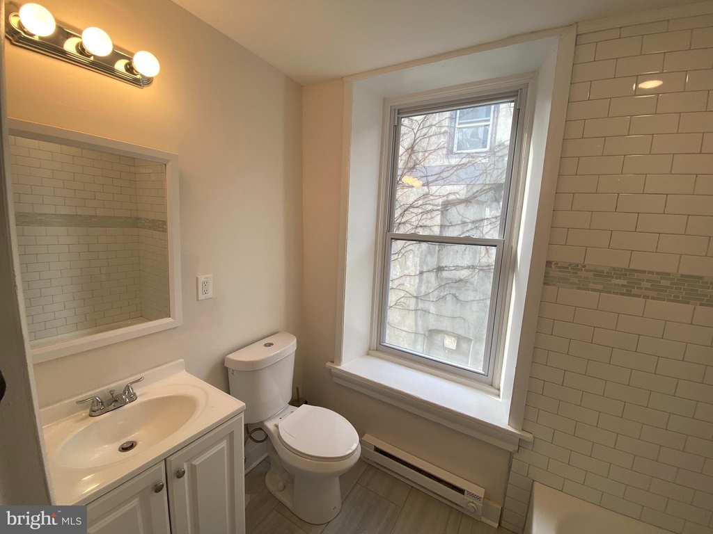 21 E Price Street - Photo 2