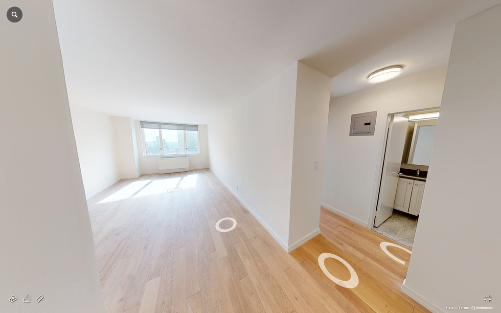 401 East 80th Street - Photo 0