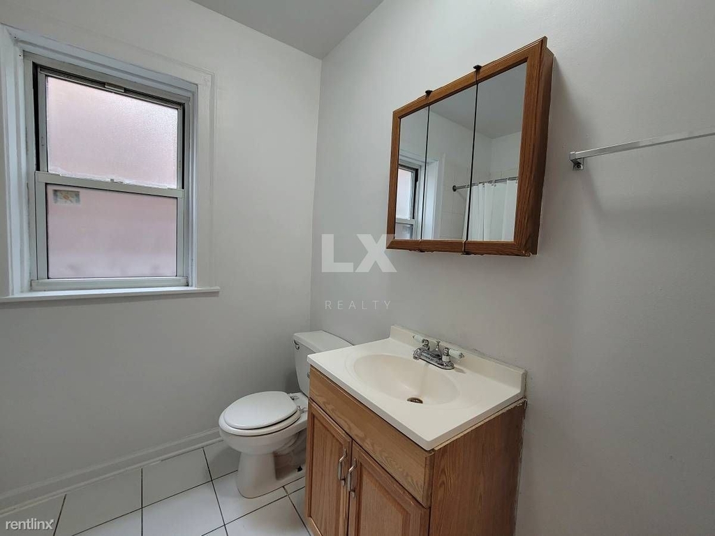 6438 N Sacramento Ave - Photo 7