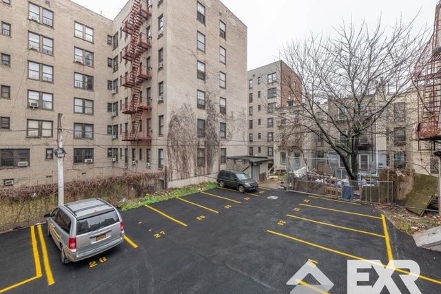 1365 Nostrand Avenue - Photo 12